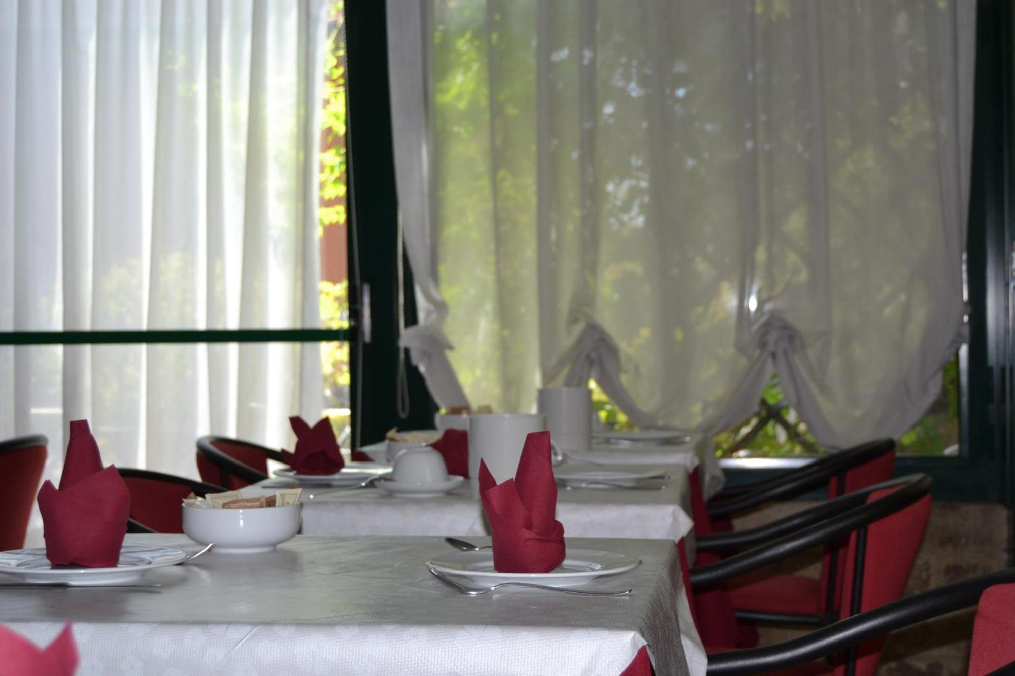 Hotel I' Fiorino Монтелупо-Фьорентіно Екстер'єр фото